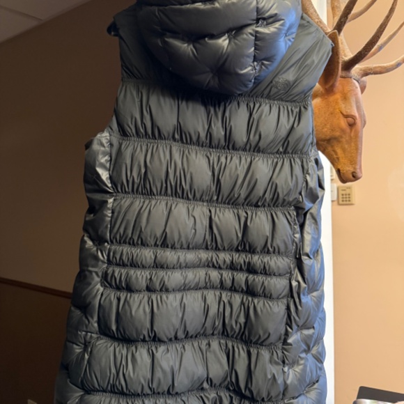 Women's Black North Face Vest - Size Large - Picture 2 of 3
